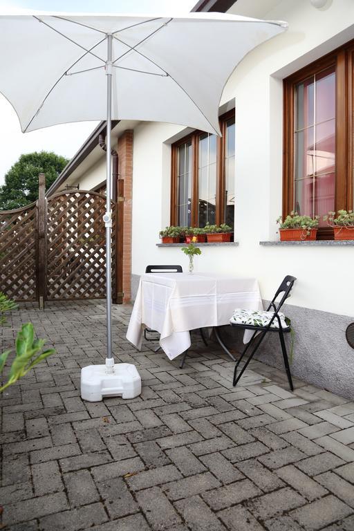 Holiday Home Fattoria Laghetto Merate Quarto foto